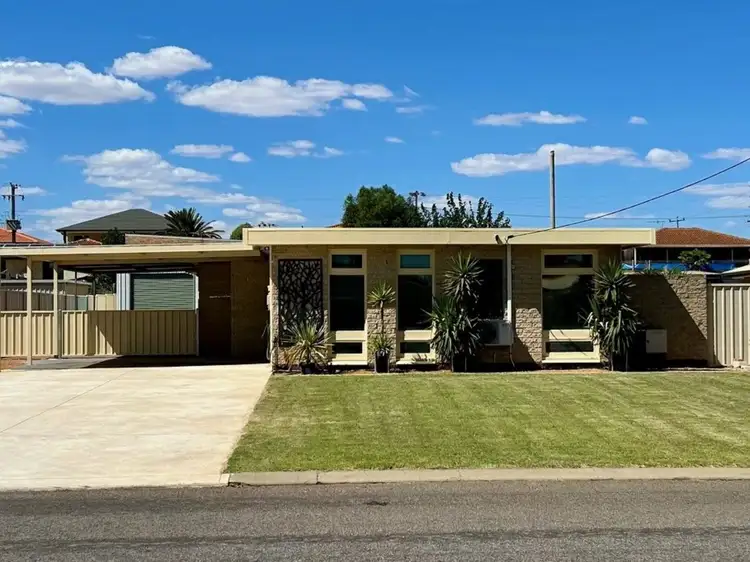 11 Paringa Street, Mount Tarcoola WA 6530