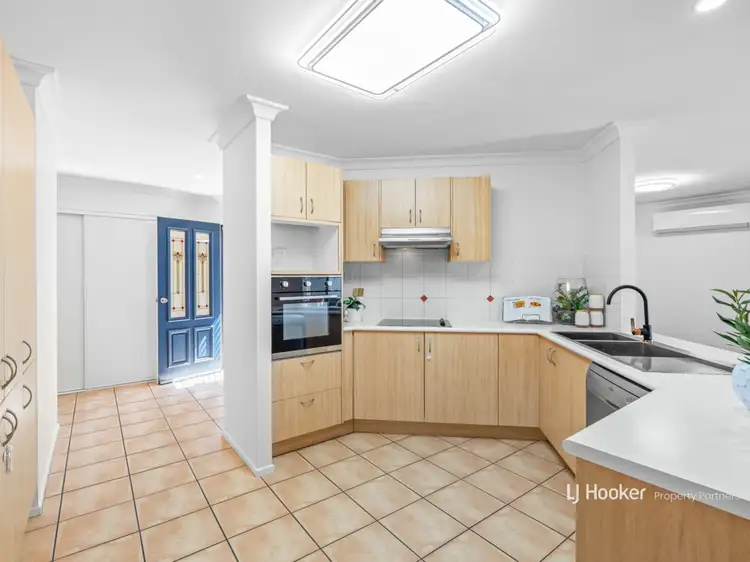 Sixth view of Homely house listing, 9 Flinders Esplanade, Parkinson QLD 4115