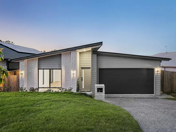 7 Watertower Street, Park Ridge QLD 4125