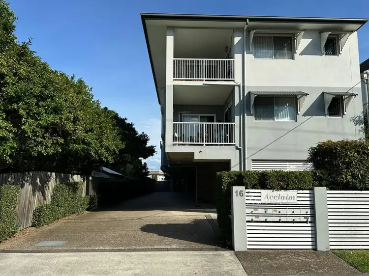 2/16 Yeronga Street, Yeronga QLD 4104