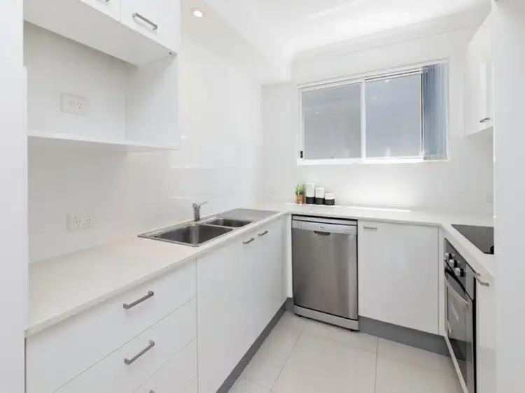 Fourth view of Homely unit listing, 2/16 Yeronga Street, Yeronga QLD 4104