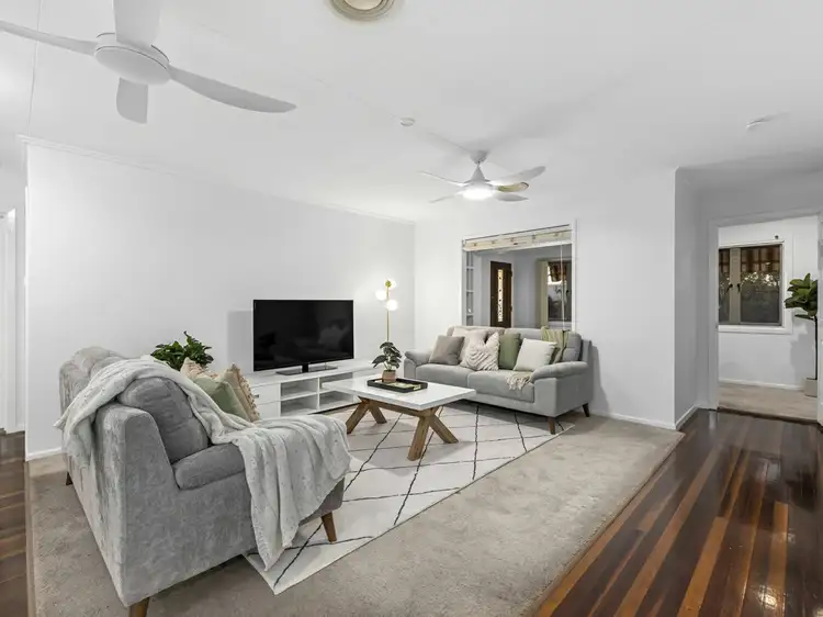 129 Wecker Road, Mansfield QLD 4122