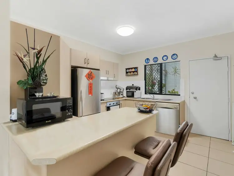 Fourth view of Homely unit listing, Unit 10/376-384 Severin Street, Parramatta Park QLD 4870