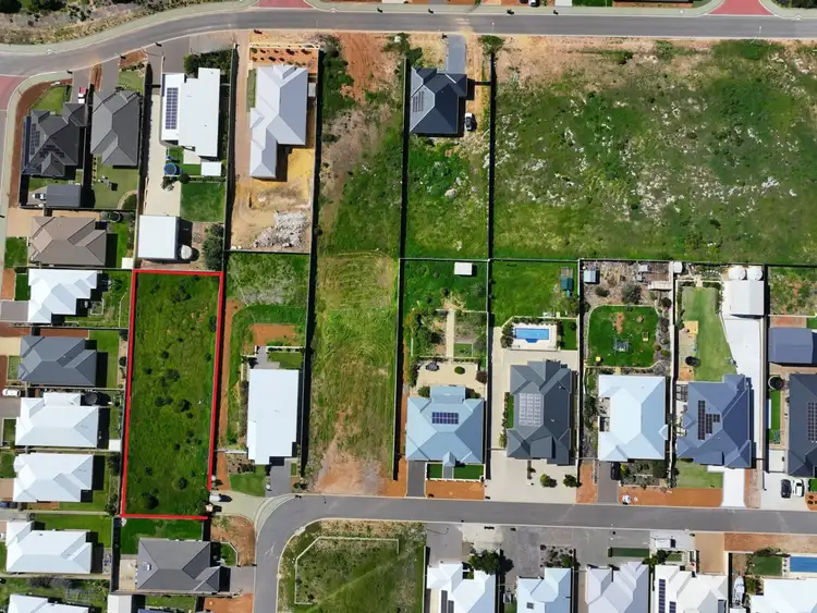 16 Shamrock Street, Wandina WA 6530
