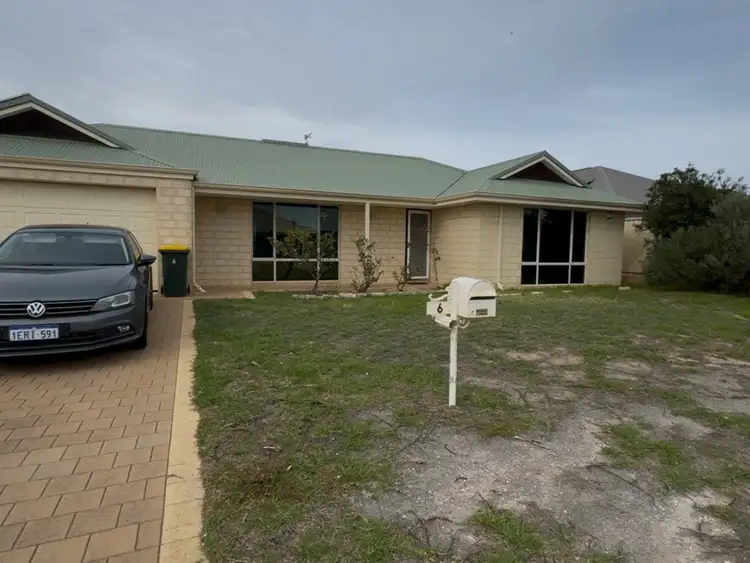 6 Doreen Pass, Wandina WA 6530