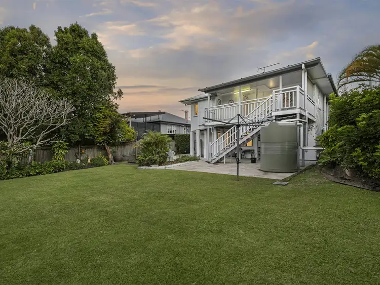 78 Sapphire Street, Holland Park QLD 4121