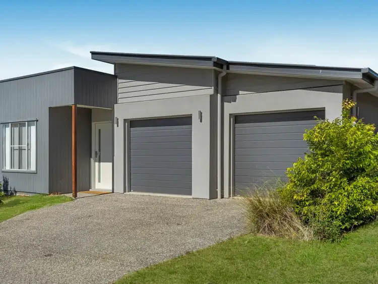11 Beat Street, Ripley QLD 4306