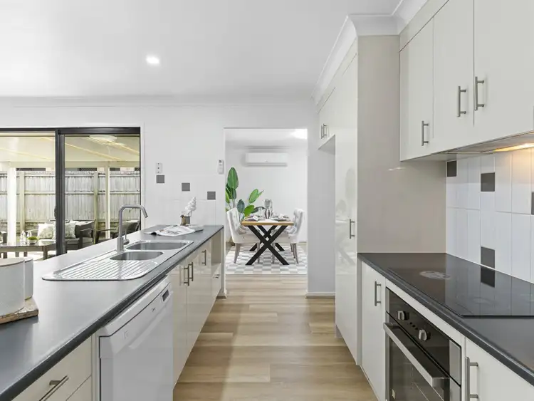 Sixth view of Homely house listing, 10 Webb Street, Calamvale QLD 4116