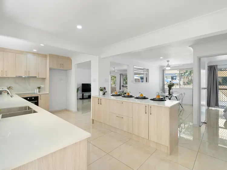 2 Vinca Street, Runcorn QLD 4113