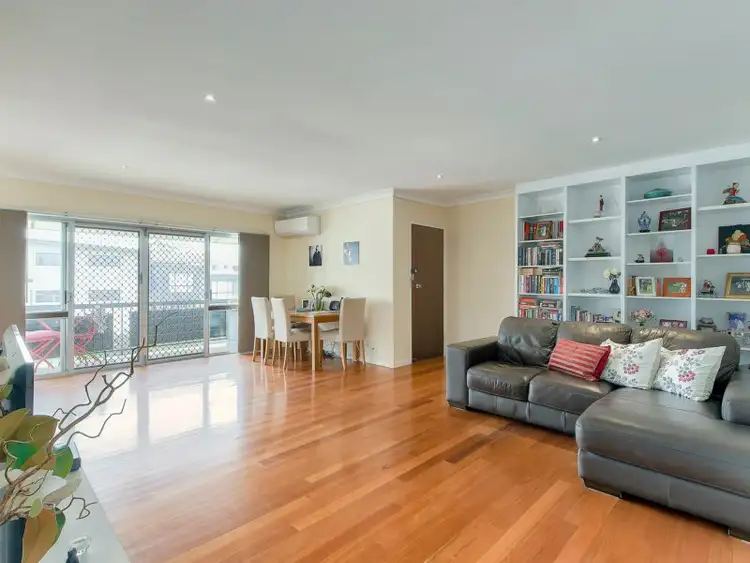 3/3 Rutland Street, Coorparoo QLD 4151