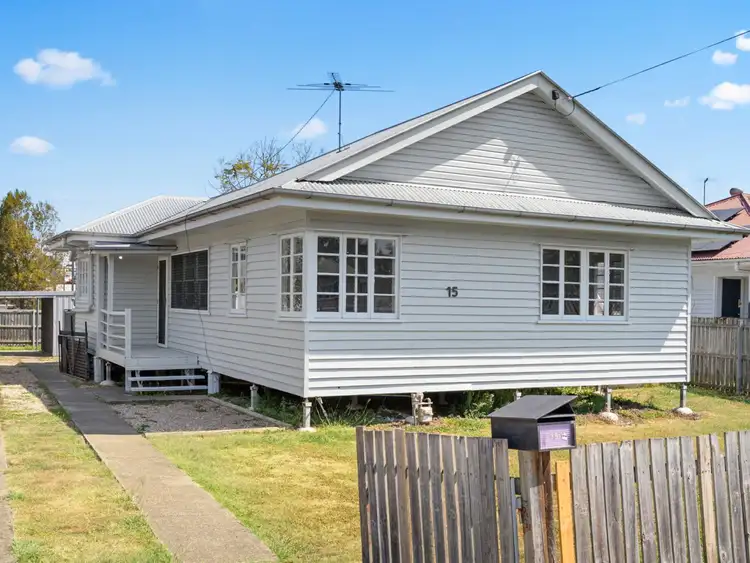 15 Casey Street, Leichhardt QLD 4305