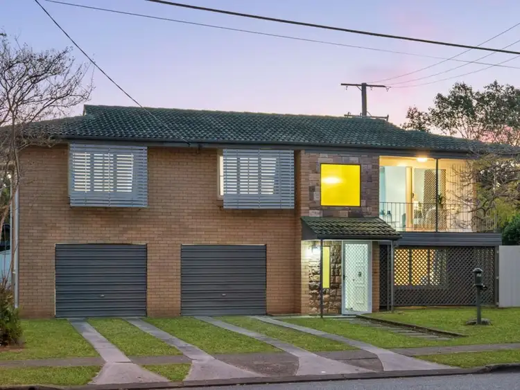 9 Springfield Street, Macgregor QLD 4109