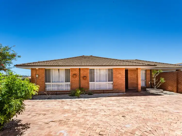 44 Hakea Street, Tarcoola Beach WA 6530