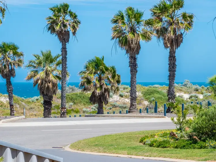 Fifth view of Homely house listing, 4 Buchanan Place, Tarcoola Beach WA 6530