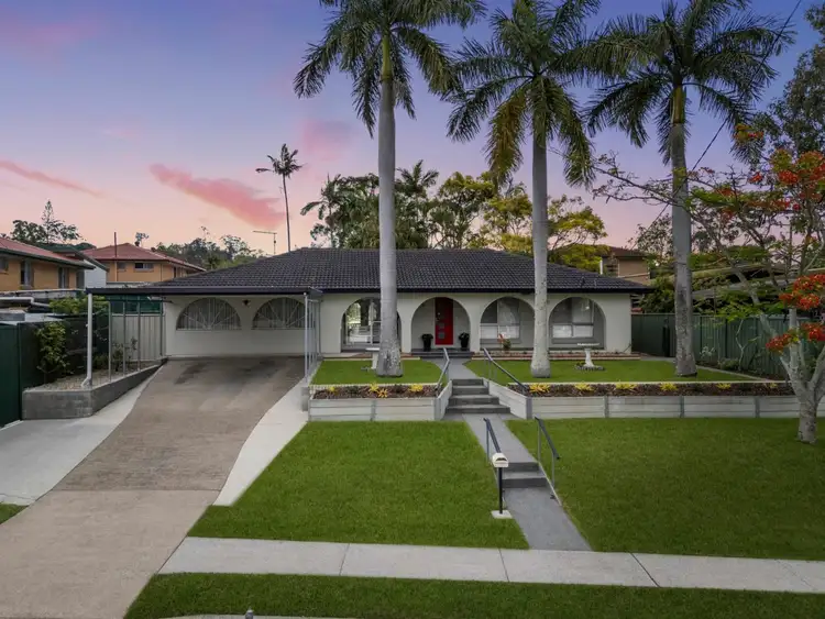 8 Lenore Crescent, Springwood QLD 4127