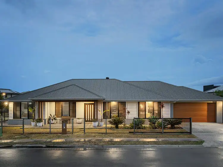 72 Macadamia Circuit