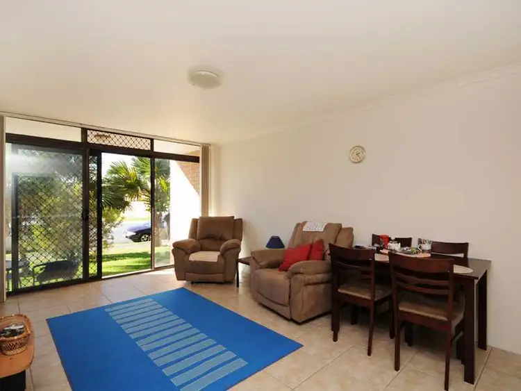 2/50 Oceanic Drive, Mermaid Waters QLD 4218