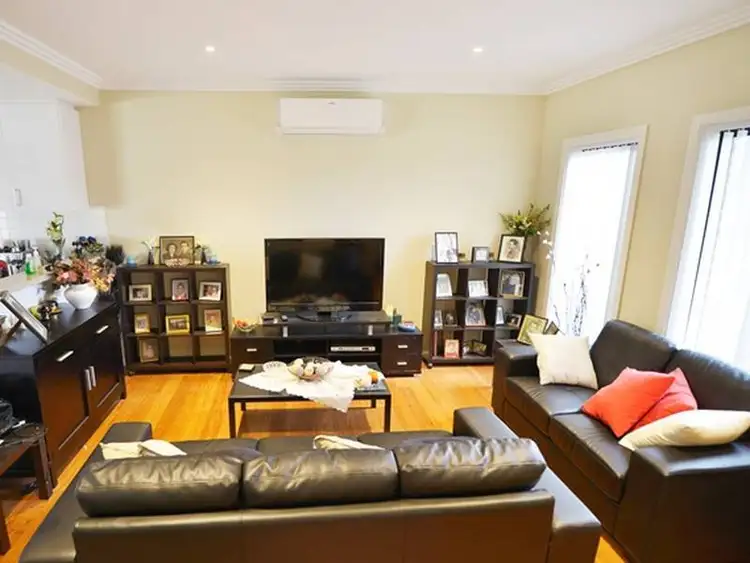 Sixth view of Homely house listing, 2/14 Disraeli Street, St Albans VIC 3021