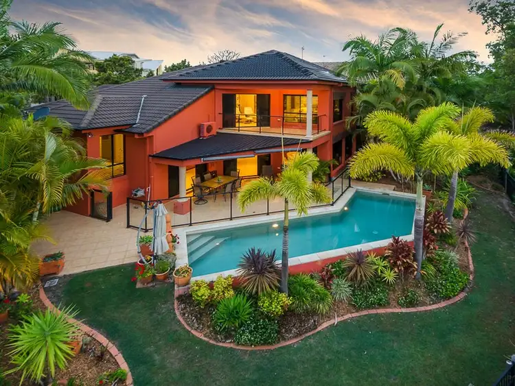 10 Port Peyra Cr, Varsity Lakes QLD 4227