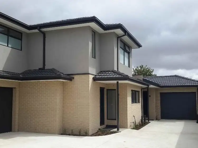 32 George Street