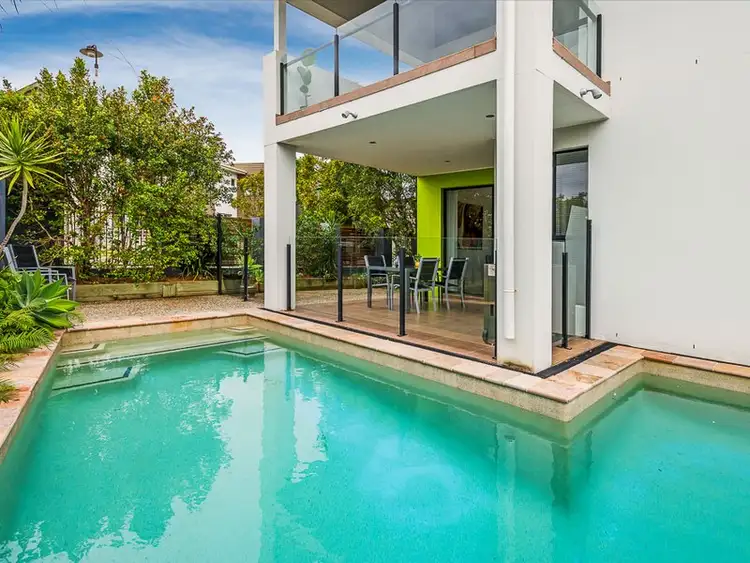 Fifth view of Homely house listing, 2 Valetta Cr, Varsity Lakes QLD 4227