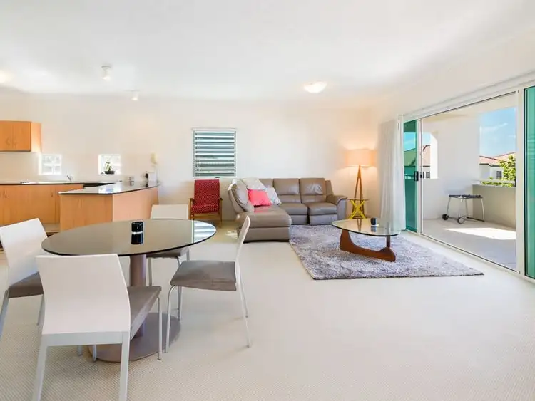 111/137 Laver Dr, Robina QLD 4226