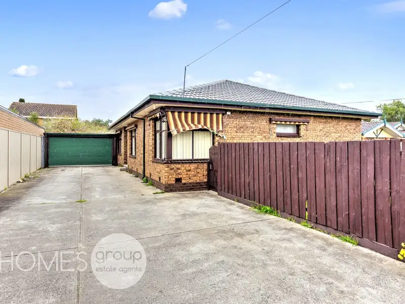 Main view of Homely unit listing, 2/24 Glendenning Street, St Albans VIC 3021