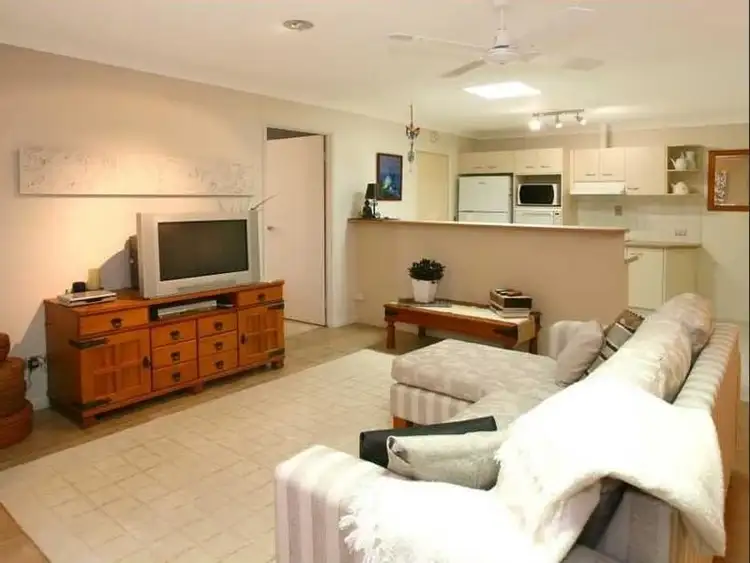 Fifth view of Homely semi-detached listing, 2/3 Macbeth Court, Merrimac QLD 4226