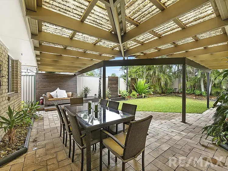 11 Woodstone Ct, Varsity Lakes QLD 4227