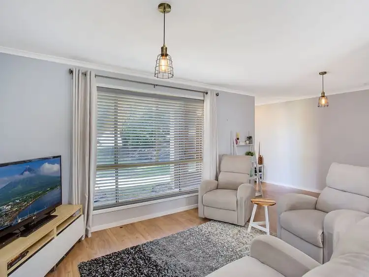 Third view of Homely house listing, 5 Pauline Place, Highland Park QLD 4211