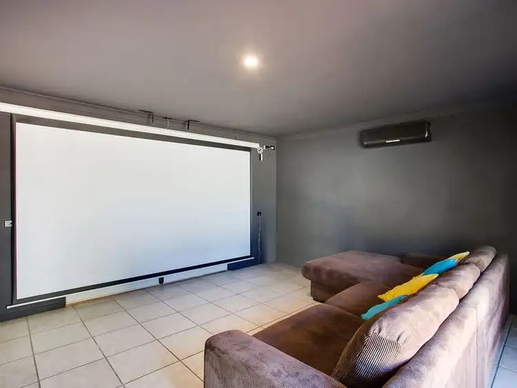 Fifth view of Homely house listing, 4 Sue Court, Highland Park QLD 4211