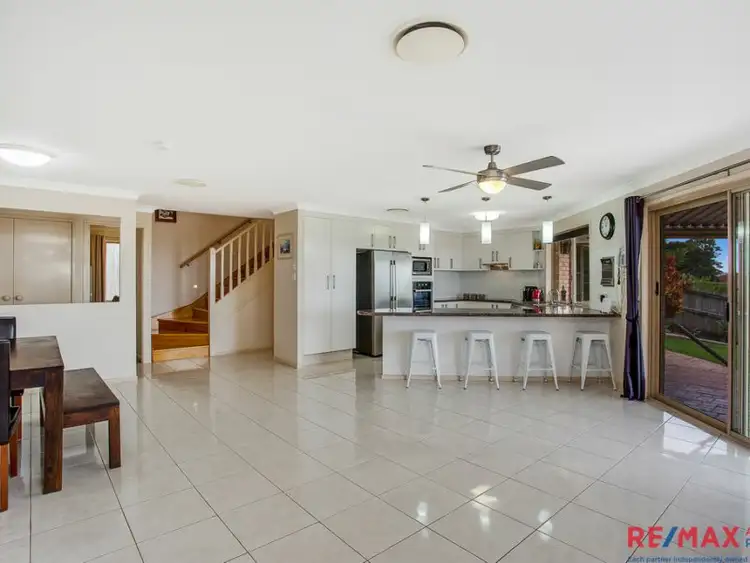 Fourth view of Homely house listing, 4 Nairn Ct, Highland Park QLD 4211