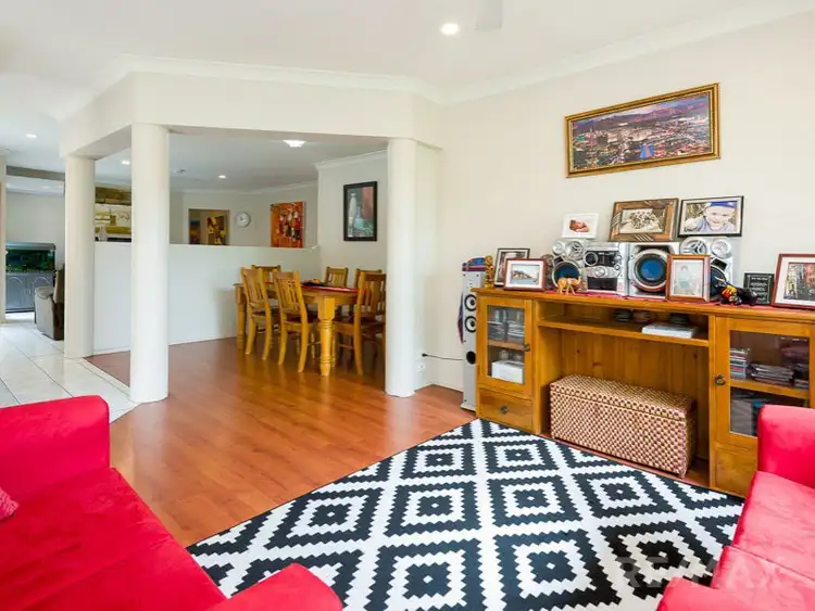35 Dartmouth Ct, Varsity Lakes QLD 4227