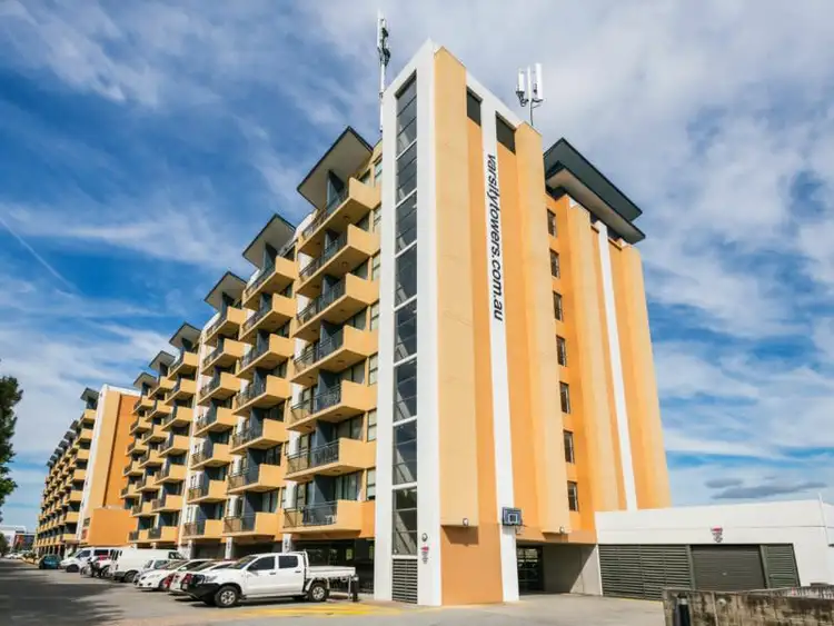 208/25 Lake Orr Drive, Robina QLD 4226