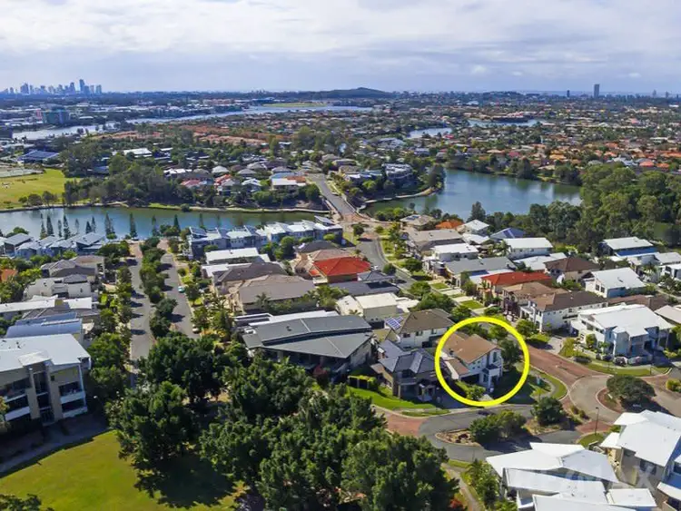 Second view of Homely house listing, 2/4 Meridien Av, Varsity Lakes QLD 4227