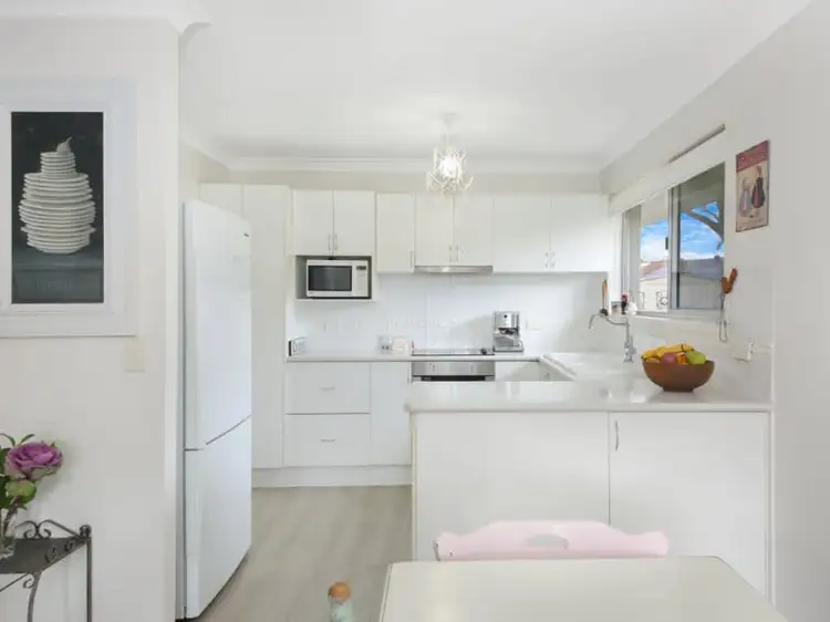 Fourth view of Homely house listing, 2/3 Russell Court, Miami QLD 4220