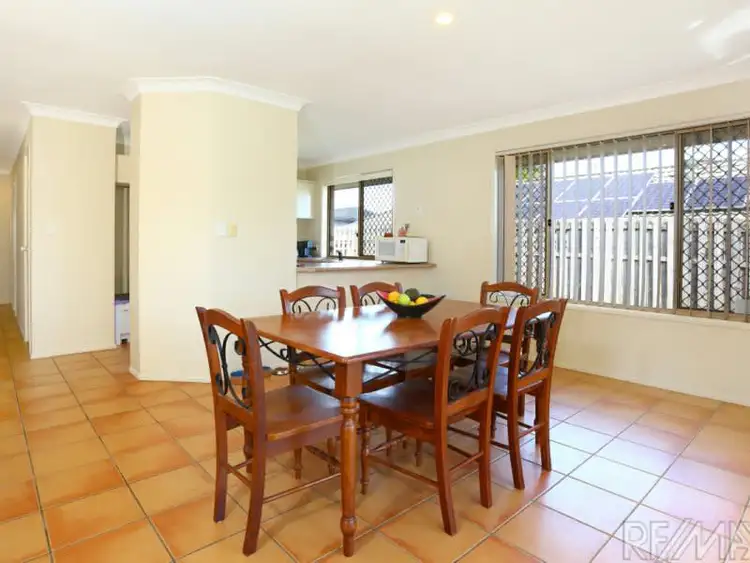 Sixth view of Homely house listing, 4 Sunnybrae Cl, Merrimac QLD 4226