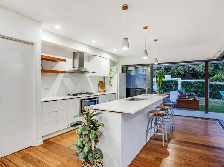 1 Kerrigan Court, Mudgeeraba QLD 4213