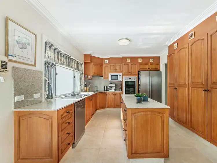 Fourth view of Homely house listing, 2 Ardrossan Place, Highland Park QLD 4211