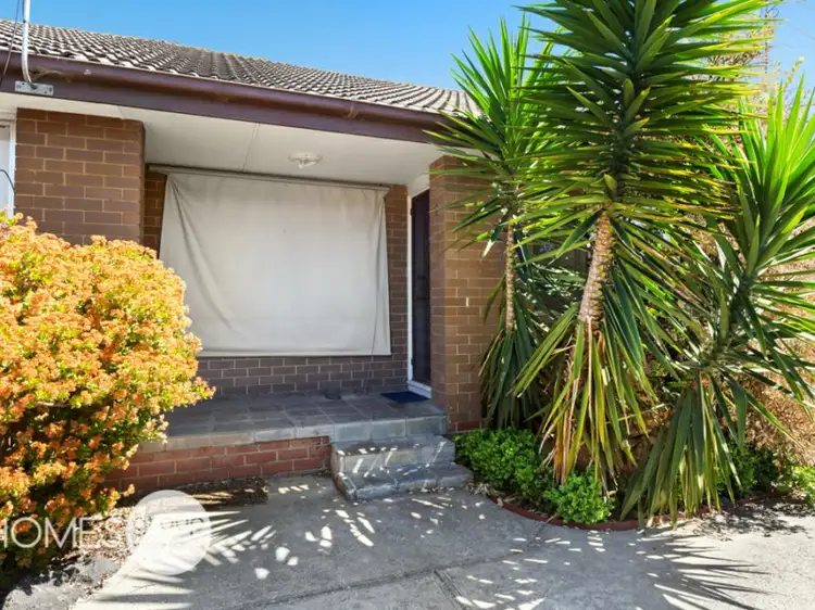 Main view of Homely unit listing, Unit 3/218 Biggs Street, St Albans VIC 3021