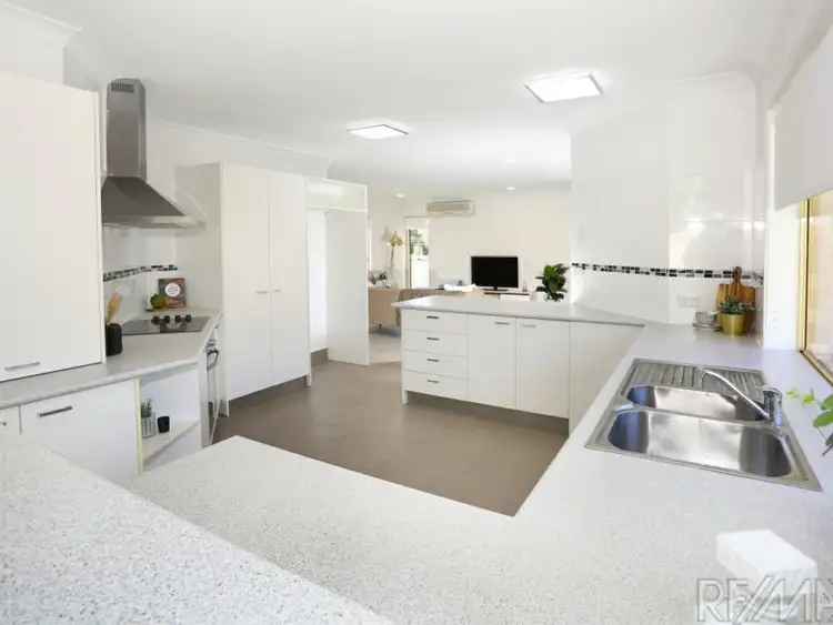12 Bowmore Crt, Merrimac QLD 4226