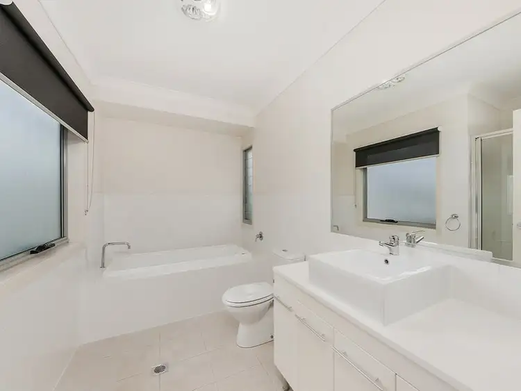 Fourth view of Homely semi-detached listing, 2/53 Azzurra Drive, Varsity Lakes QLD 4227