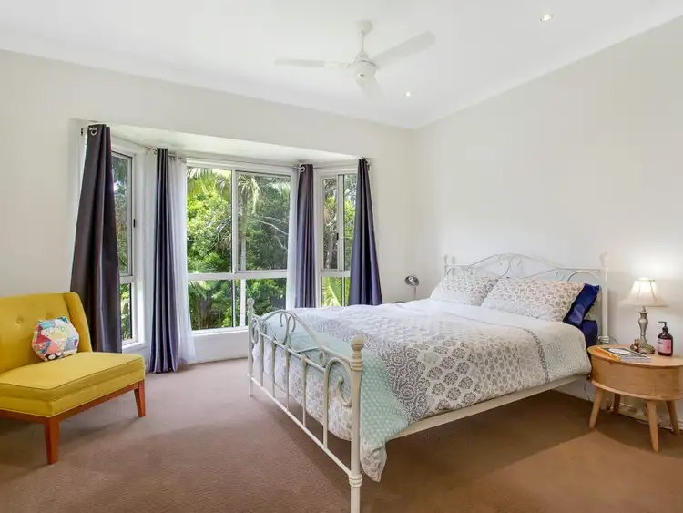 Sixth view of Homely house listing, 8-10 Valleyview Ct, Bonogin QLD 4213