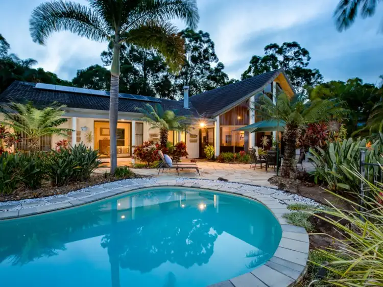 12 Earle Ct, Tallai QLD 4213
