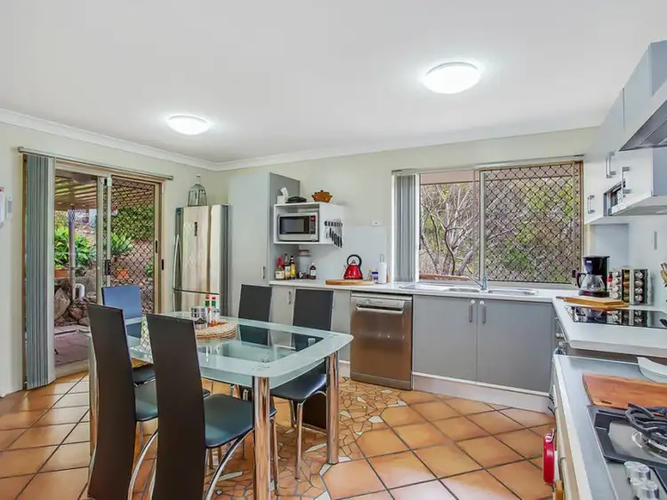 Sixth view of Homely semi-detached listing, 2/72 Paddington Drive, Carrara QLD 4211
