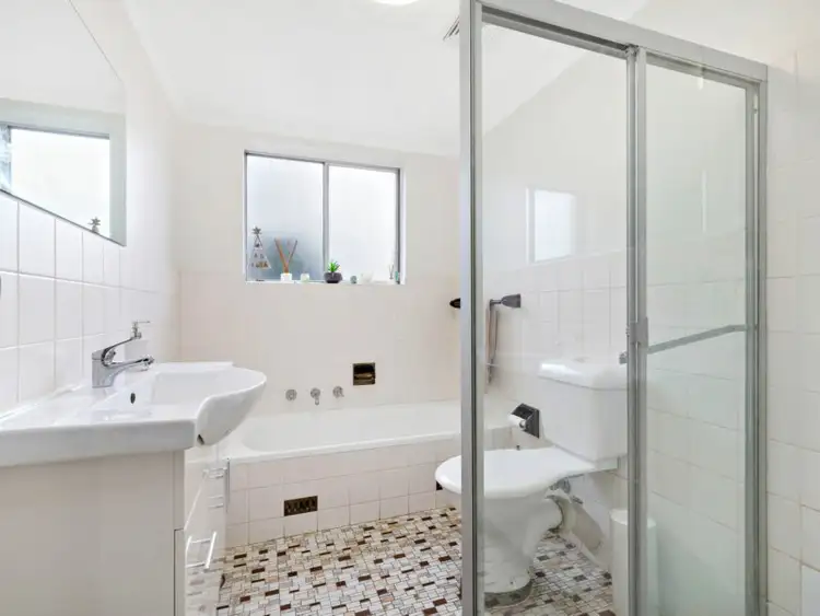 Fourth view of Homely unit listing, 2/61 Regatta Road, Canada Bay NSW 2046