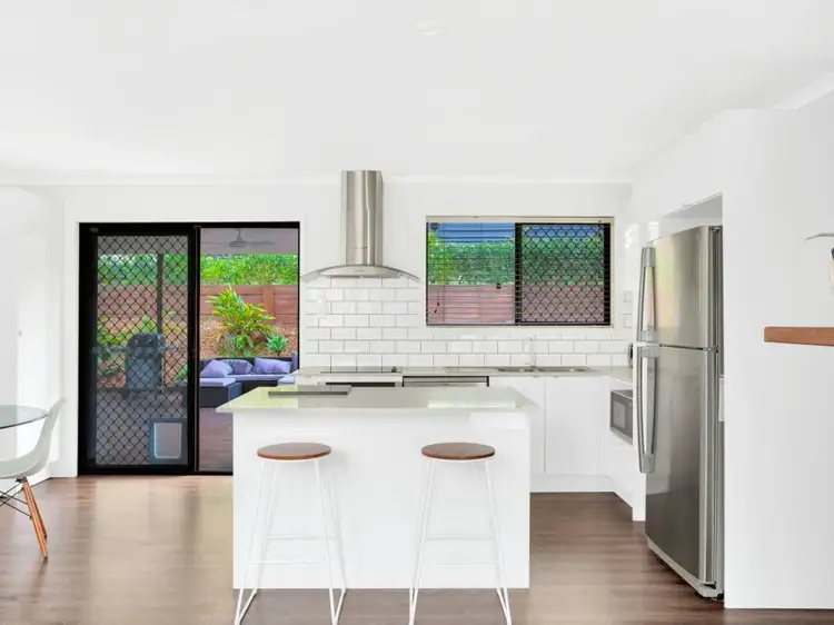Second view of Homely house listing, 7 Meteor Ct, Mudgeeraba QLD 4213
