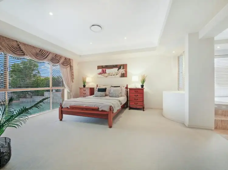 36 Tee Trees Blvd, Arundel QLD 4214