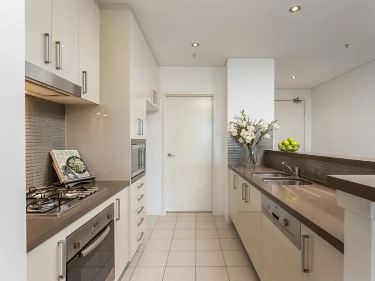 Fifth view of Homely unit listing, 502/4 Como Street, Southport QLD 4215