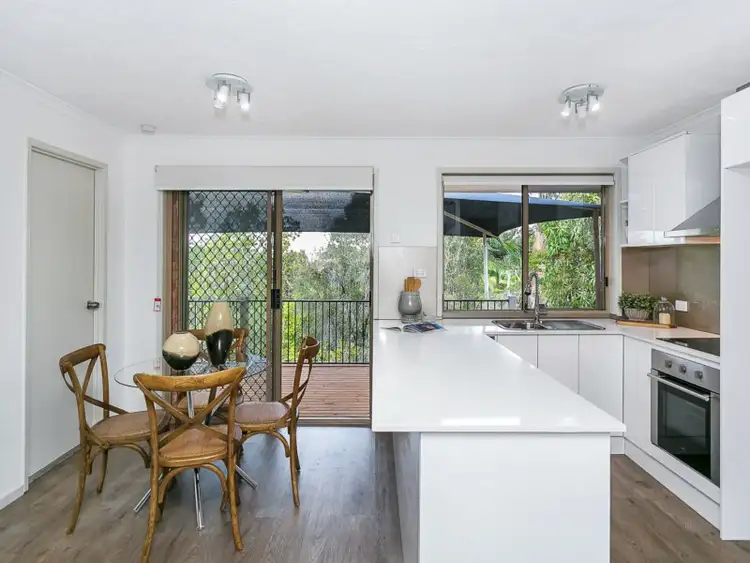 Sixth view of Homely house listing, 13 Issell  Place, Highland Park QLD 4211